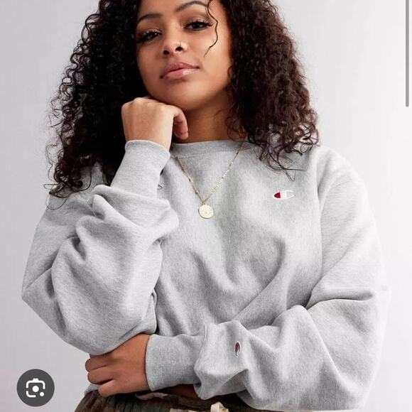 Champion Gray Cropped Sweatshirt - Picture 4 of 11